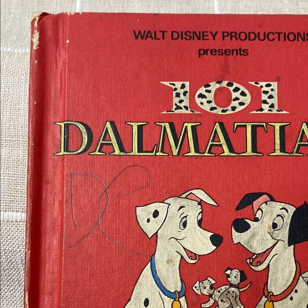 Vintage Walt Disney 1st Edition 101 Dalmatians Book Wonderful World of Reading